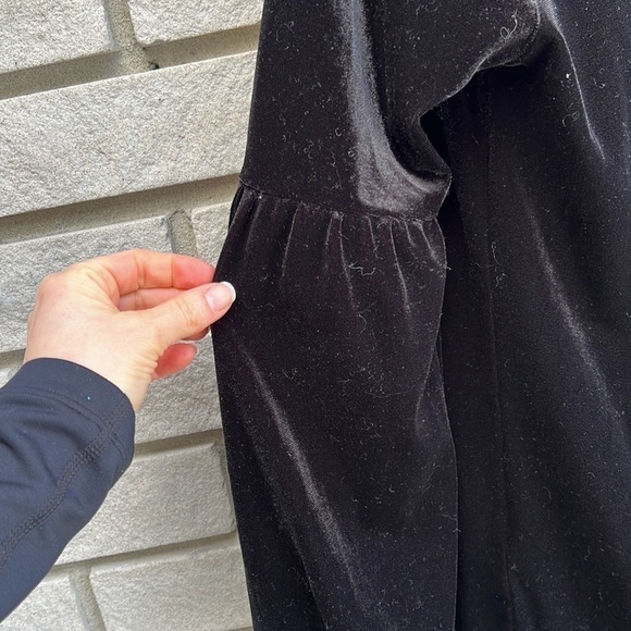 BCBGeneration Black Velvet Top - Picture 4 of 8